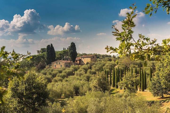 Villa pour 18 personnes, avec jardin et balcon à Lucignano