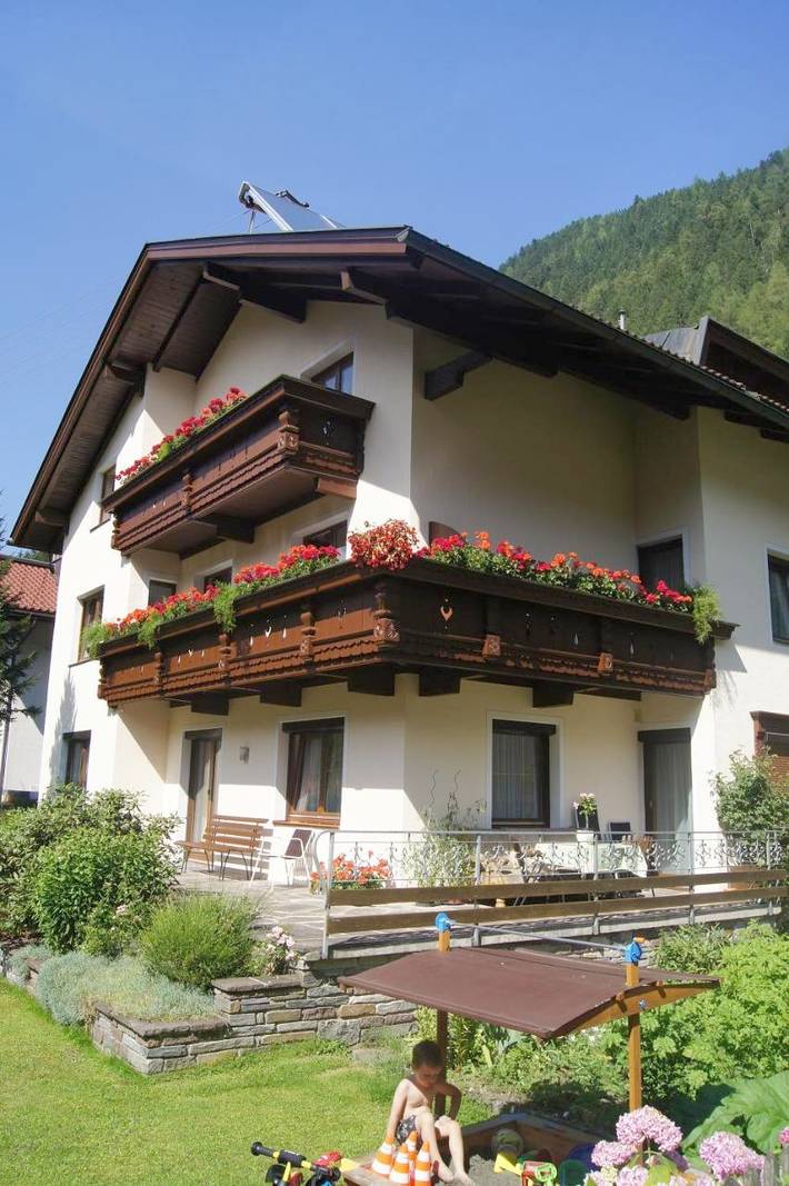 Chambre d’hôte pour 2 personnes, avec jardin ainsi que terrasse et vue à Mayrhofen - 4