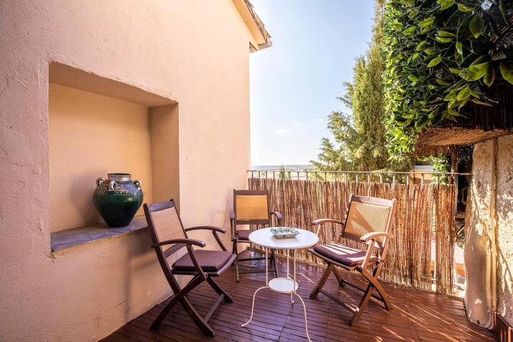 Gîte pour 2 personnes, avec jardin et jacuzzi à Adahuesca - 3