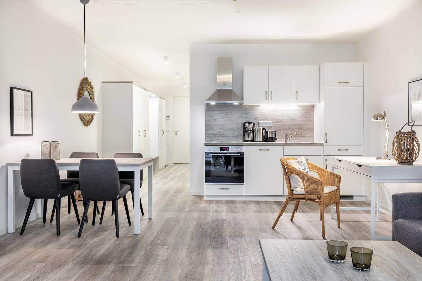 Ganze Wohnung, Liebevoll eingerichtetes Apartment an der Ostsee mit Balkon und Meerblick in Großenbrode, Ostholstein