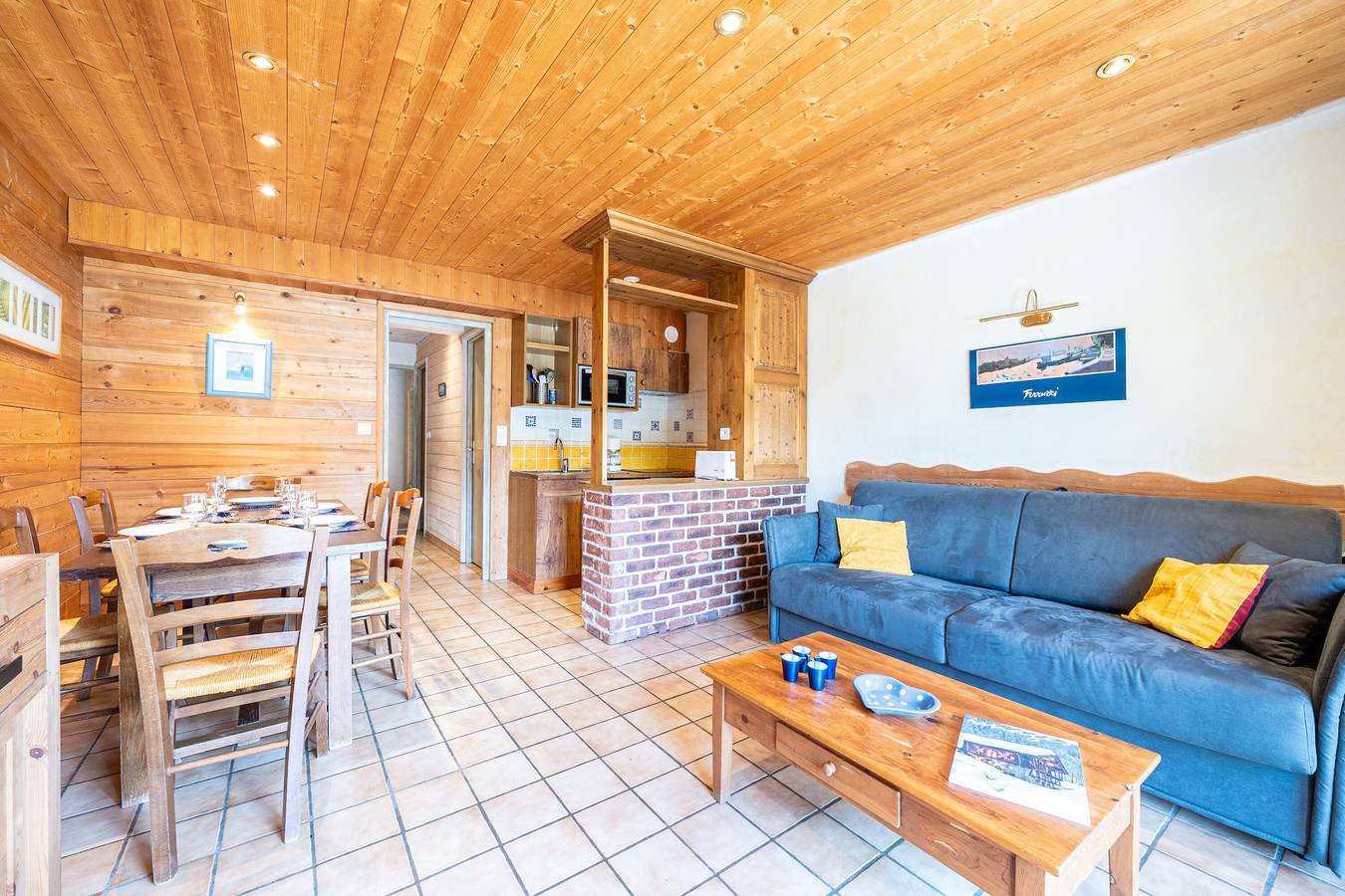 Ganze Wohnung, Ferienwohnung 'Flocon' mit privatem Pool und Wi-Fi in Champagny-en-Vanoise, Nationalpark Vanoise