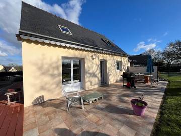 Gîte pour 7 personnes, avec jardin à La Roche-Derrien