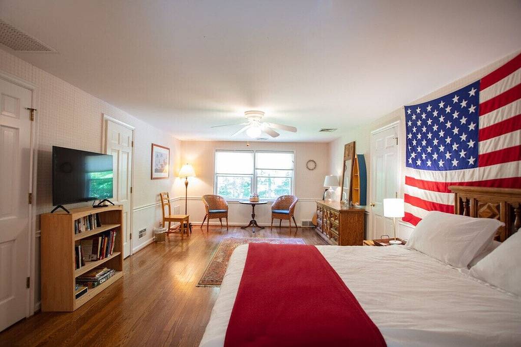 Ganze Wohnung, Fox Knoll 2- Studio-Sleeps 2-Grand Park, Concerts, Butler! Park-Like Setting! in Indianapolis, Indiana