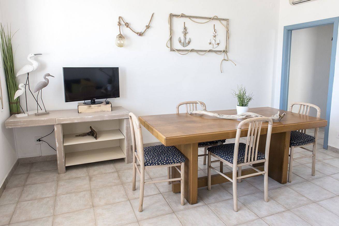 Ganze Wohnung, M263 - Marcelli, three-room apartment with portico facing the sea in Marcelli, Riviera del Conero