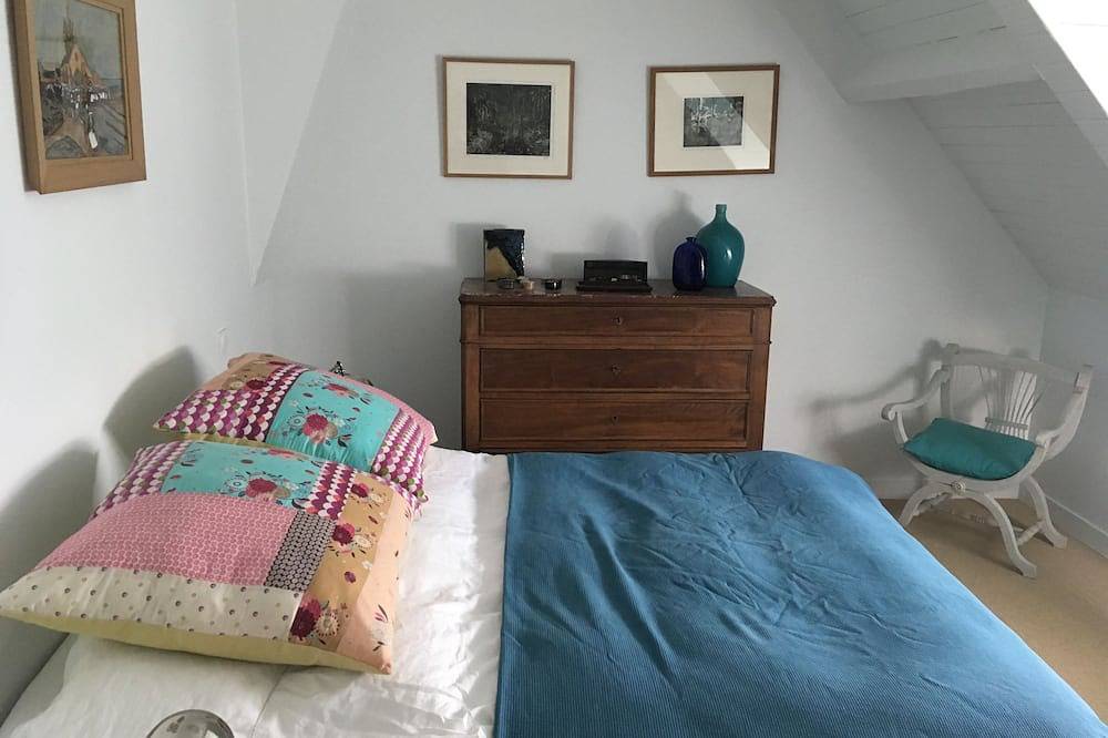 Villa rénovée, 4 chambres, 5 minutes à pieds de la plage in Saint-Cast-le-Guildo, Région de Dinan