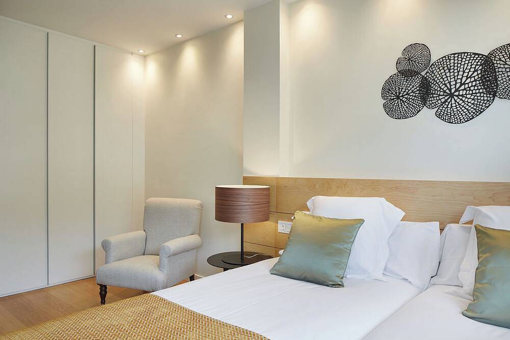 Villa Loretopea in Playa de la Concha, San Sebastian