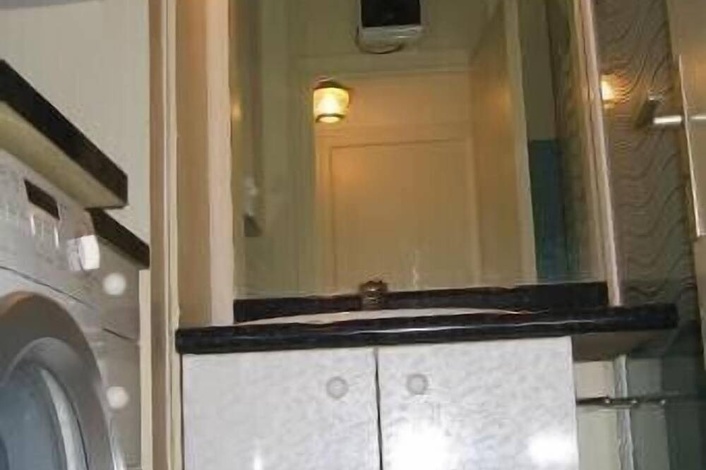 Appartement entier, Promo Juillet Duplex exceptionnellement situe face a la plage- vue mer- vue port in Quiberon, Côte des Mégalithes