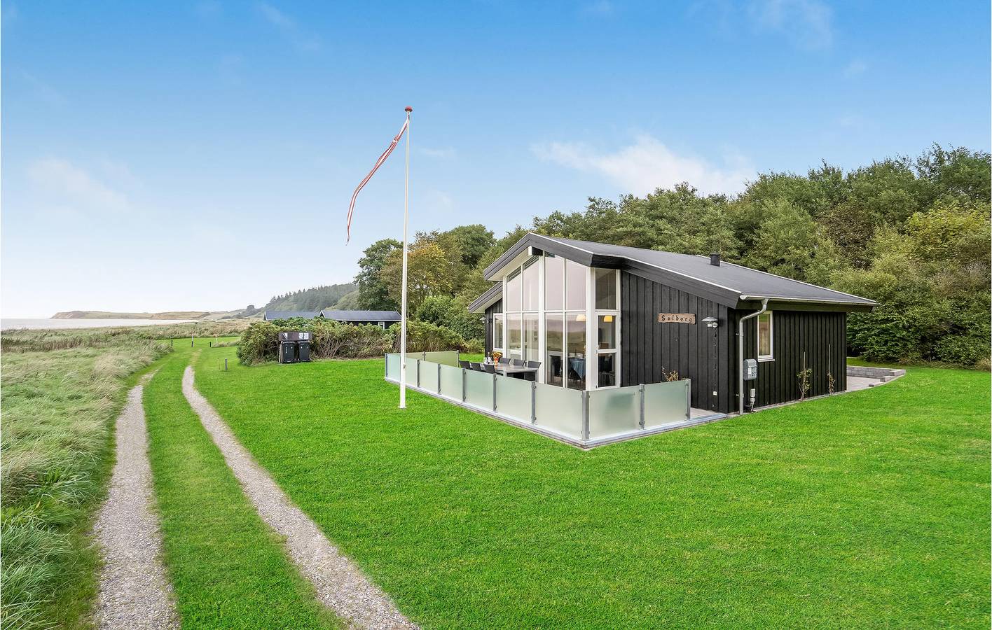 Holiday home for 6 people with terrace in Limfjord in Westjütland