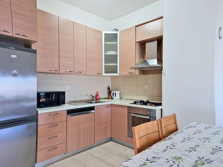 Ferienwohnung für 4 Personen, mit Terrasse in Zadar - 2