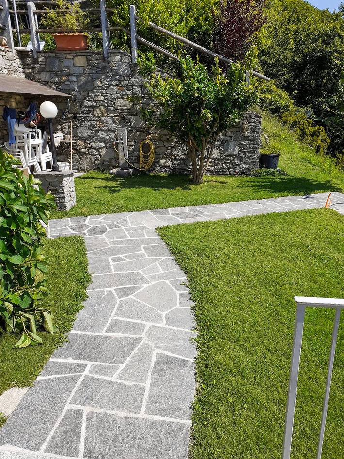 Ferienwohnung für 6 Personen, mit Garten und Seeblick sowie Ausblick und Terrasse in Lago Maggiore (Piemont) - 4