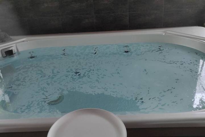 Camping pour 5 personnes dans Région de Besse-et-Saint-Anastaise - 4