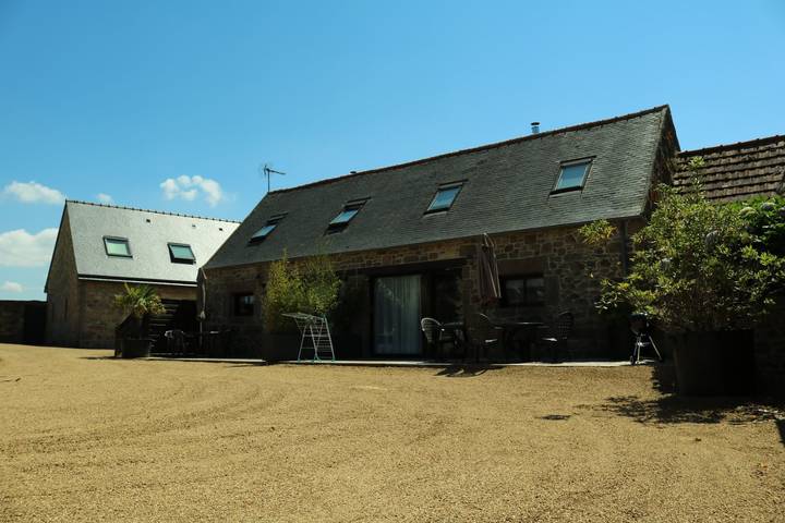 Gîte pour 3 personnes, avec jardin et terrasse en Cotes-d'Armor - 4