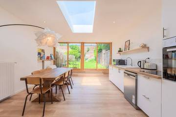 Location de vacances pour 8 personnes, avec jardin à Mouvaux