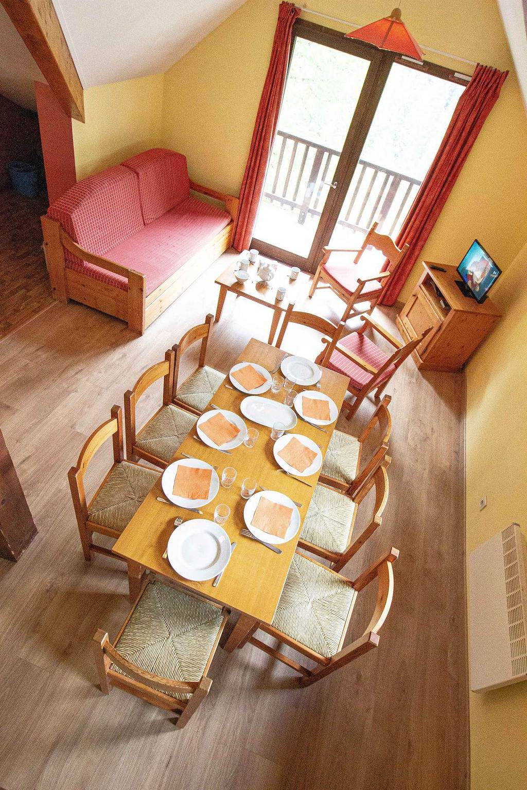 Ganze Wohnung, Large apartment next to the slopes - Cthaa334 in Valfréjus, Modane