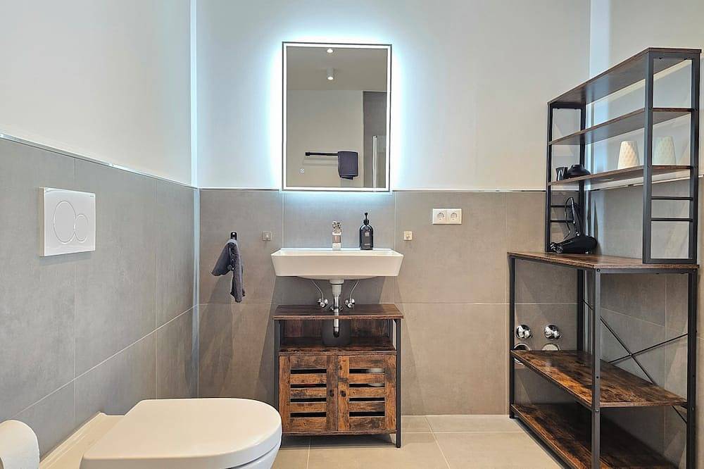 Ganze Wohnung, Emerald - Direkt am Schloss, Terrasse, Bbq, Switch & Stream in Montabaur, Lahn-Taunus