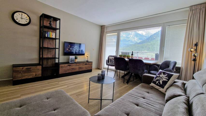 Ganze Ferienwohnung, Appartement/Fewo, Dusche, Wc, Balkon in Mittelberg, Kleinwalsertal