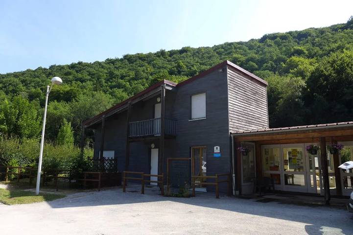 Gîte pour 6 personnes, avec jardin, animaux acceptés dans Froncles