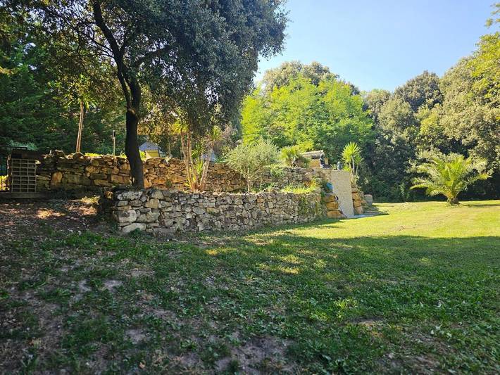 Location de vacances pour 15 personnes, avec jacuzzi ainsi que piscine et jardin à Bollène - 4