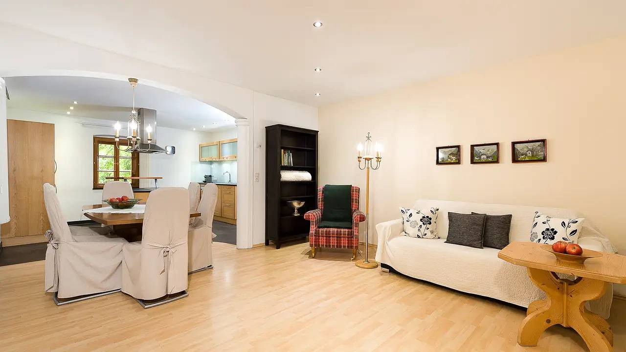 Ganze Ferienwohnung, Ferienwohnung für 4 Personen (60 m²) in Stadt Innsbruck in Innsbruck, Innsbruck Land