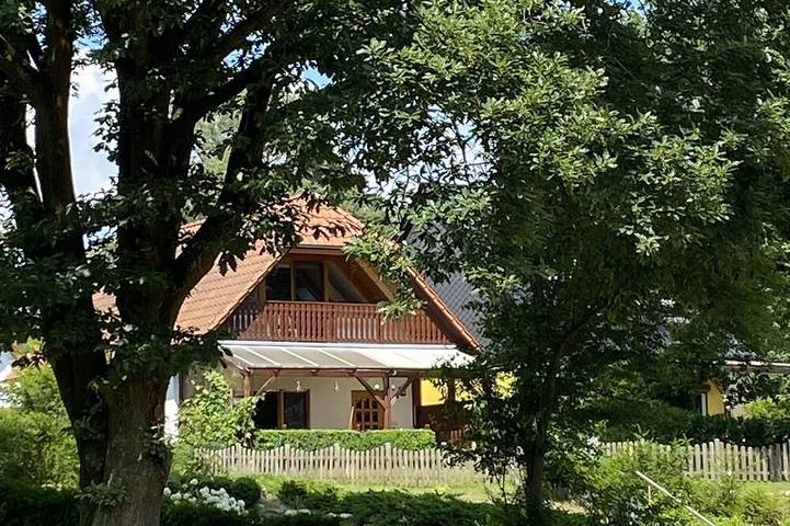 Ferienhaus für 4 Personen, mit Garten und Balkon - 1