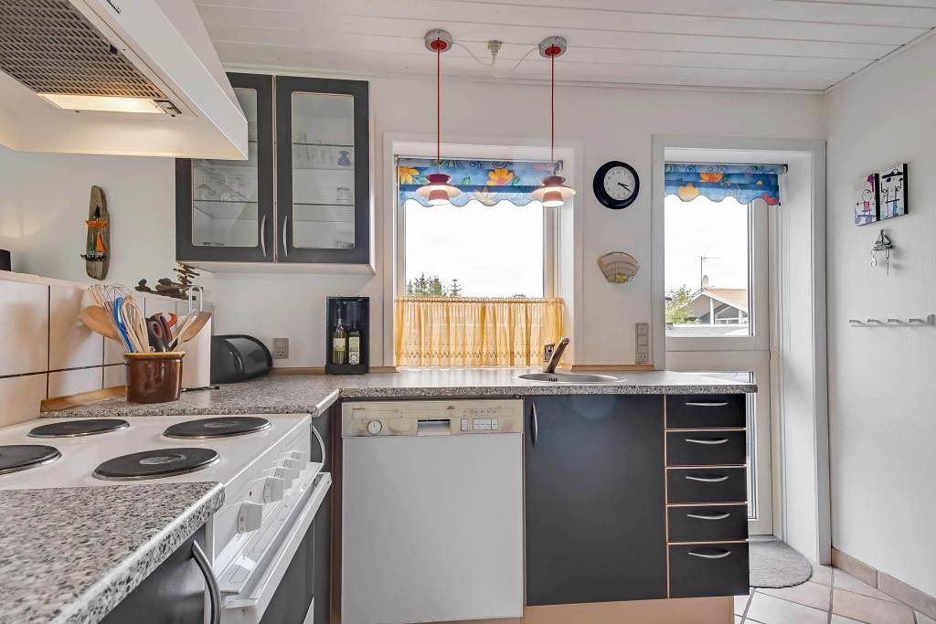 Holiday home by the fjord with really large terrace, sweeping views, sauna and whirlpool in Ulfborg, Nissum Fjord