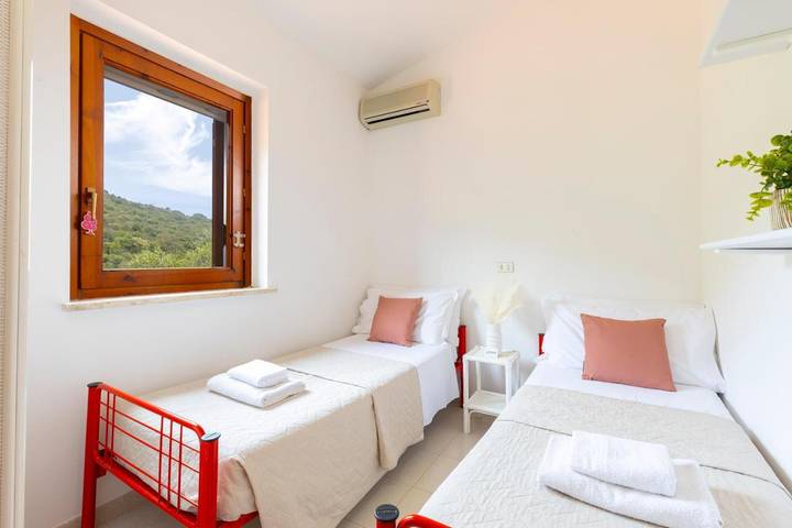 Ferienwohnung für 5 Personen, mit Ausblick und Balkon in Lu Fraili di Sopra - 2