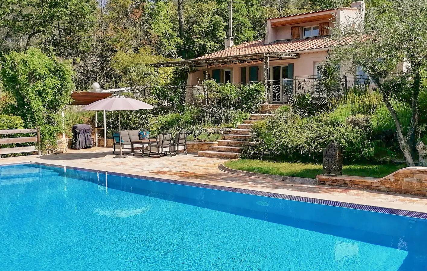 Moderno apartamento de 2 dormitorios con piscina y terraza, a 1,5 km del río Florieye in Lorgues, Region de Draguignan