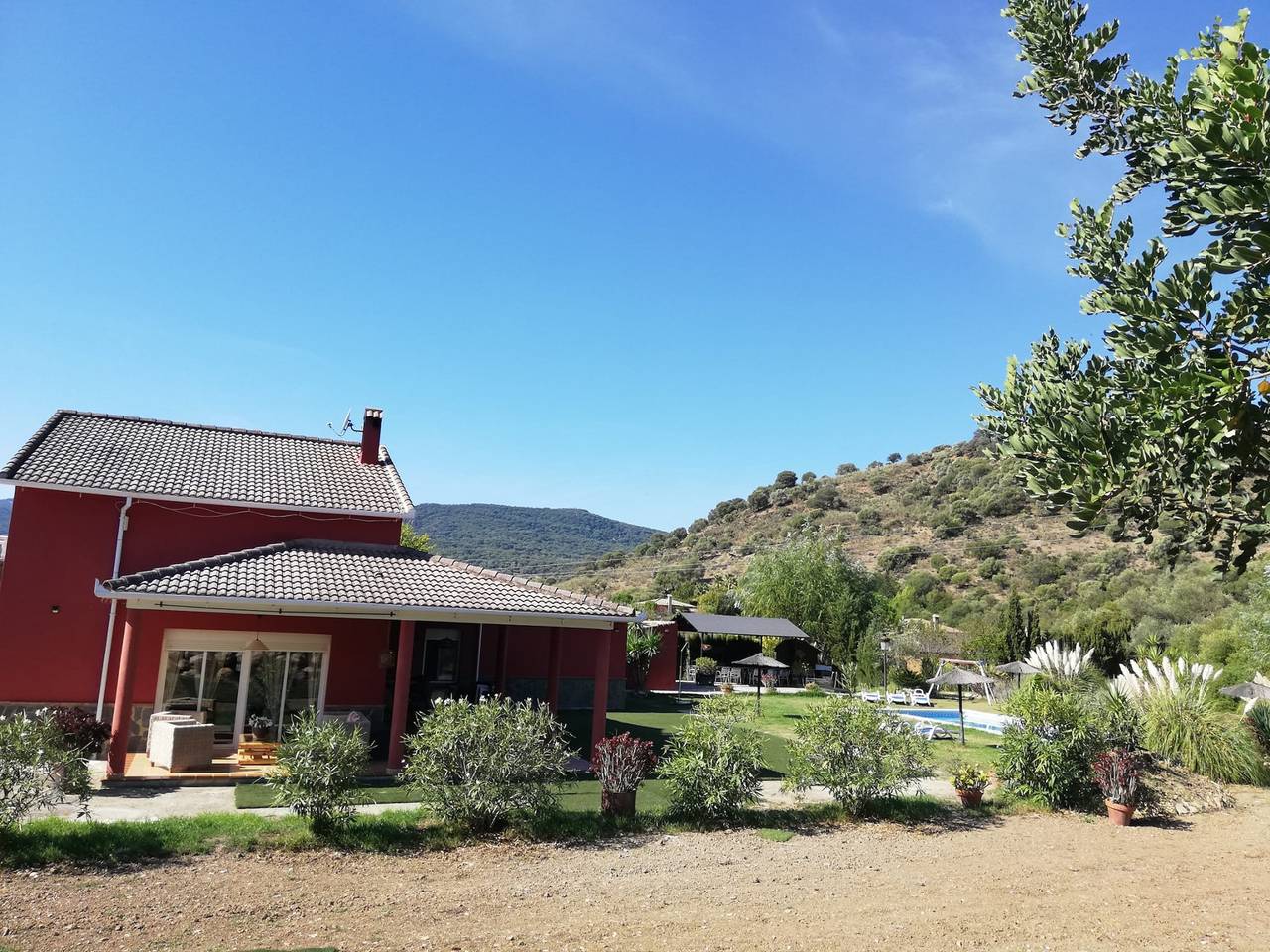 Villa espaciosa con piscina privada y vistas a la montaña en Ubrique in Ubrique, Parque natural de Los Alcornocales