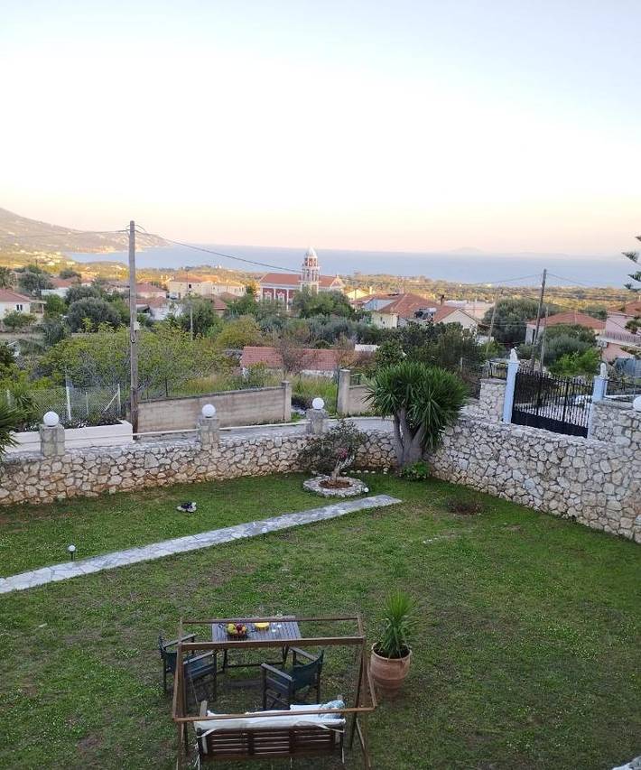Διαμερίσματα διακοπών για 2 άτομα, με θέα και κήπο στον Καραβάδο