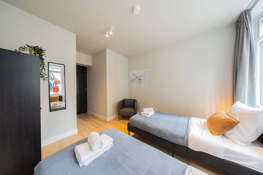 Geheel appartement, Rotterdam Rustique  3Bdr Apartment Juf in Rotterdam, Zuid-Holland