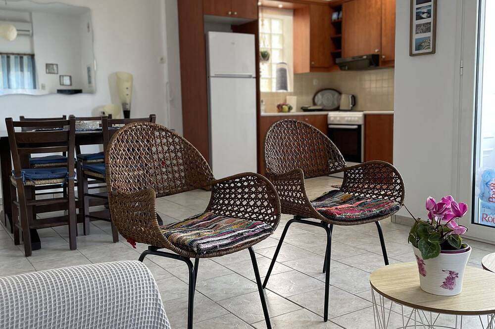 Spacious guest house, steps away from the Mediterranean sea in Iraklio-Heraklion und Umgebung