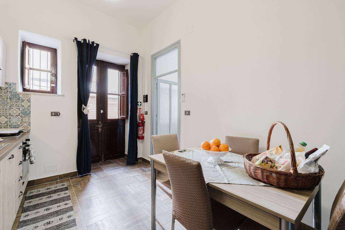 Appartamento intero, Appartamento 'Montereale Holiday House' con Wi-Fi, Aria Condizionata e Sauna su richiesta in Monreale, Provincia di Palermo
