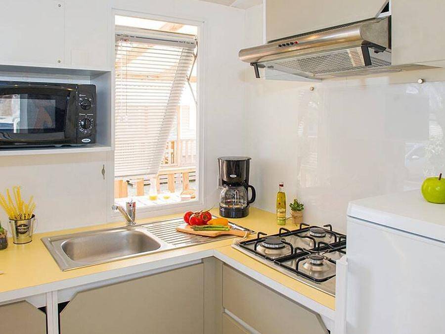 Camping La Nouzarède - Mobilhome 4 personnes - Classic | 2 Ch. | 4 Pers. | Terrasse surélevée | Clim in Joyeuse, Parc naturel régional des Monts d'Ardèche