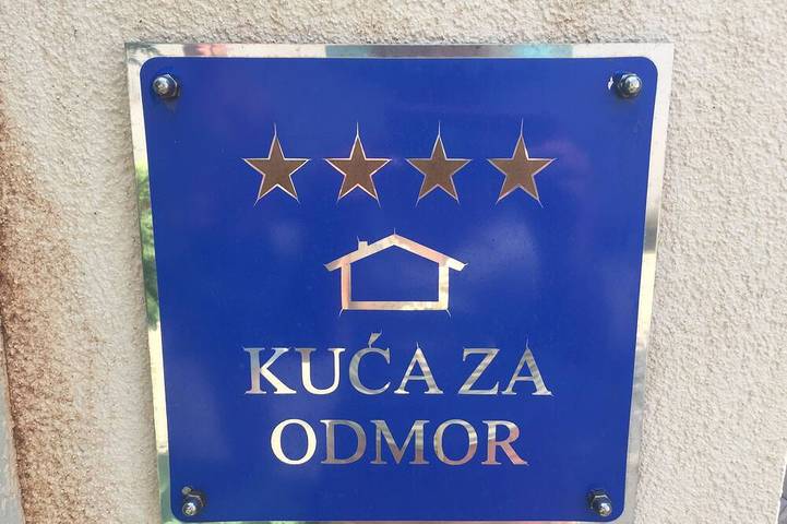 Villa pour 5 personnes, avec balcon à Sali