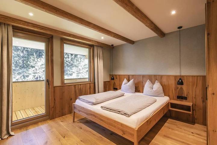 Hütte für 2 Personen, mit Sauna und Pool sowie Balkon und Garten in Schröcken