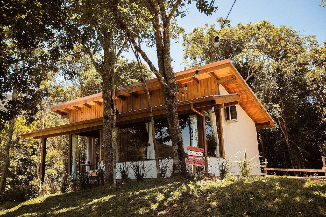 Chalé Caminho do Sol - 2 - Com Jacuzzi e Lareira in Rancho Queimado, Santa Catarina