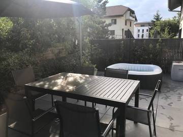 Cottage pour 4 personnes, avec jacuzzi et jardin à Meythet