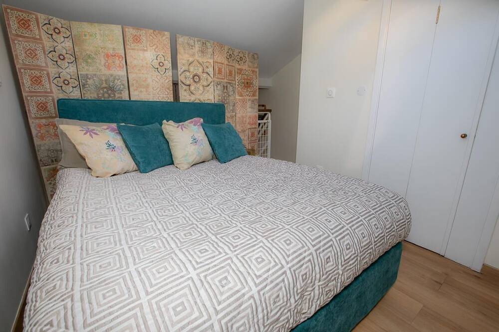 Entire apartment, Perfect 1-bedroom apt with Ac in enchanting Roquebrune few meters From Monaco in Roquebrune-Cap-Martin, Nice region