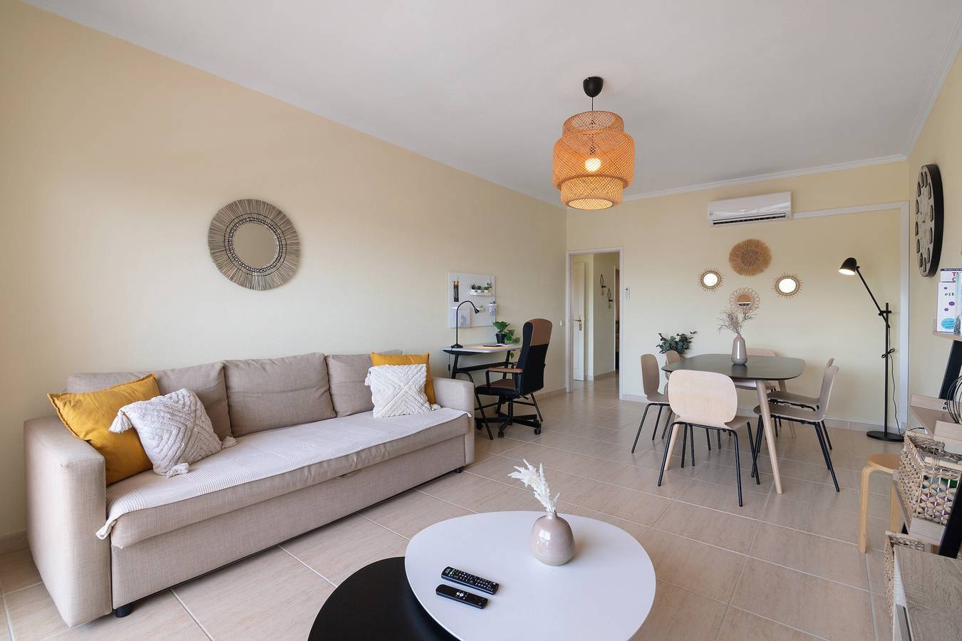Entire apartment, Apartment 'Marbel Sol Al' with Sea View, Wi-Fi and Air Conditioning in Vilamoura, Quarteira