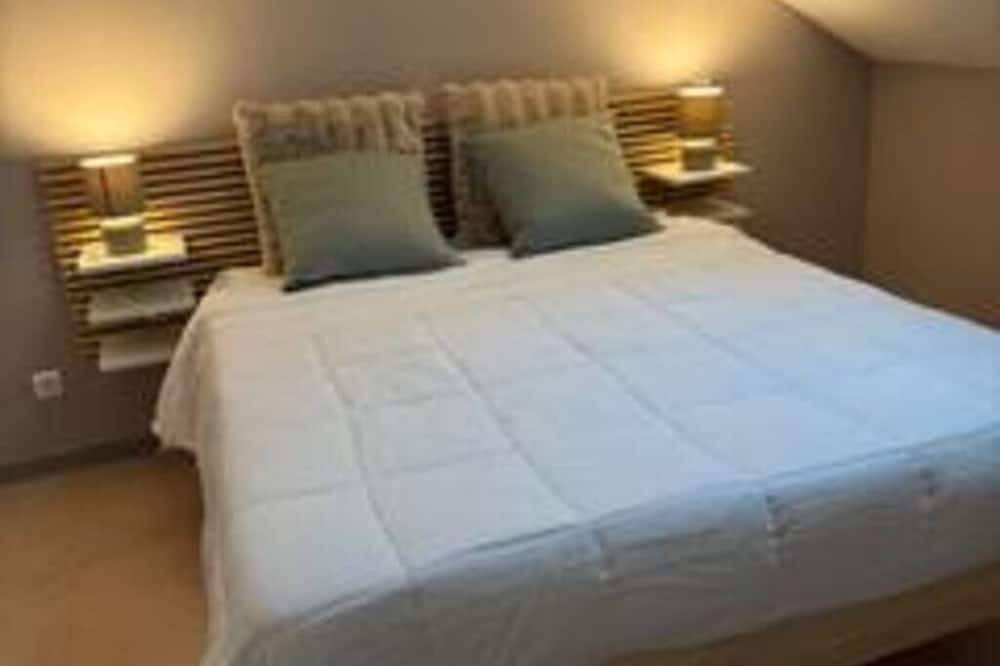 Entire apartment, Escapade Langroise in Langres, Haute-Marne