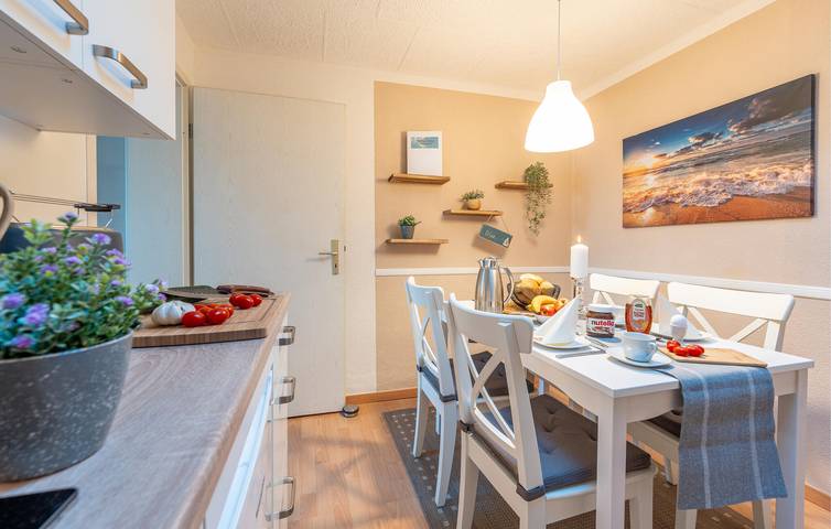Ferienwohnung für 2 Personen, mit Terrasse und Garten in Rostock