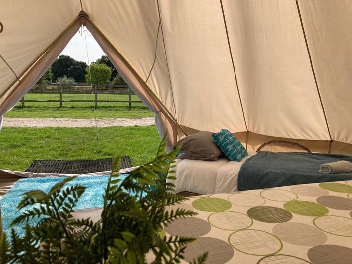 Camping für 6 Personen, mit Terrasse und Garten sowie Ausblick in New Forest