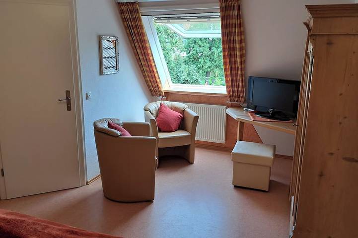 Ferienwohnung für 4 Personen, mit Whirlpool und Garten in Absberg