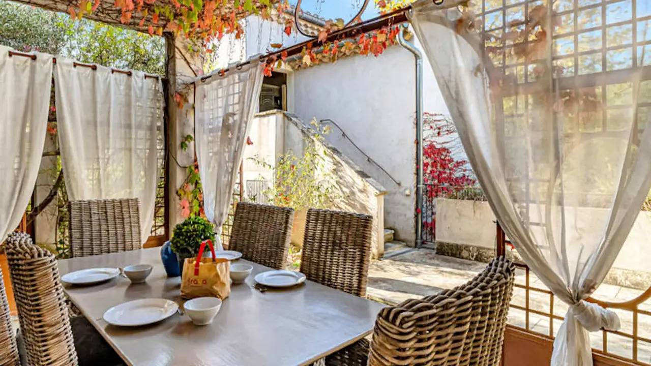 Appartement de vacances entier, Ferienwohnung für 4 Personen (53 m²) in Commune d'Oppède in Oppède, Parc naturel régional du Luberon