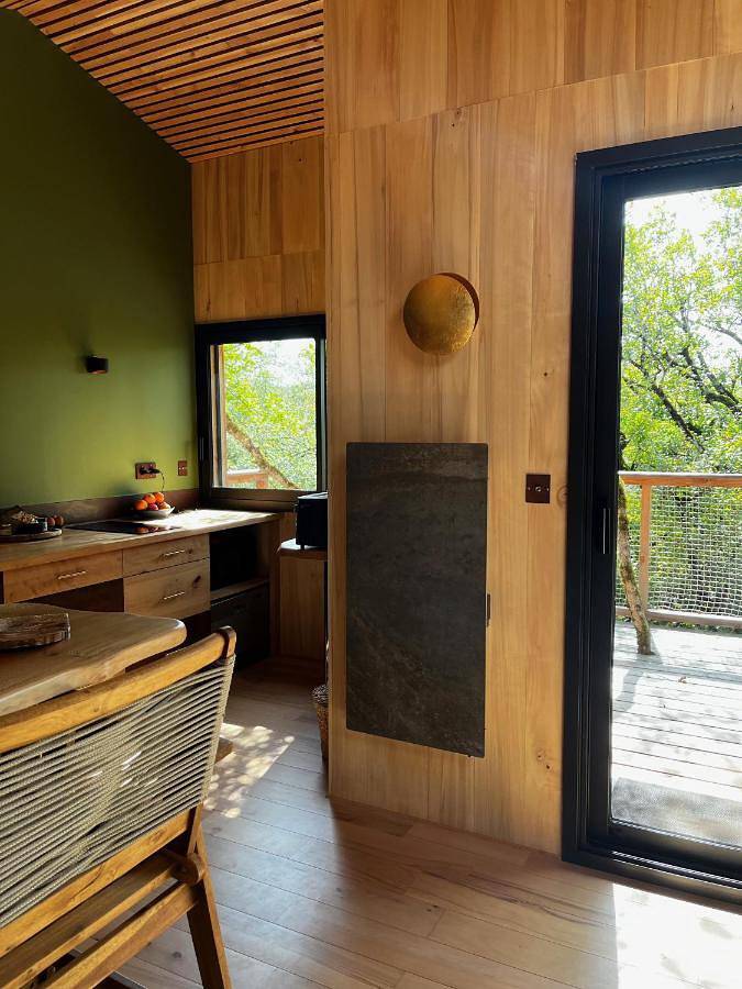 Gîte pour 2 personnes, avec sauna et jardin ainsi que vue et terrasse dans Cénevières - 2