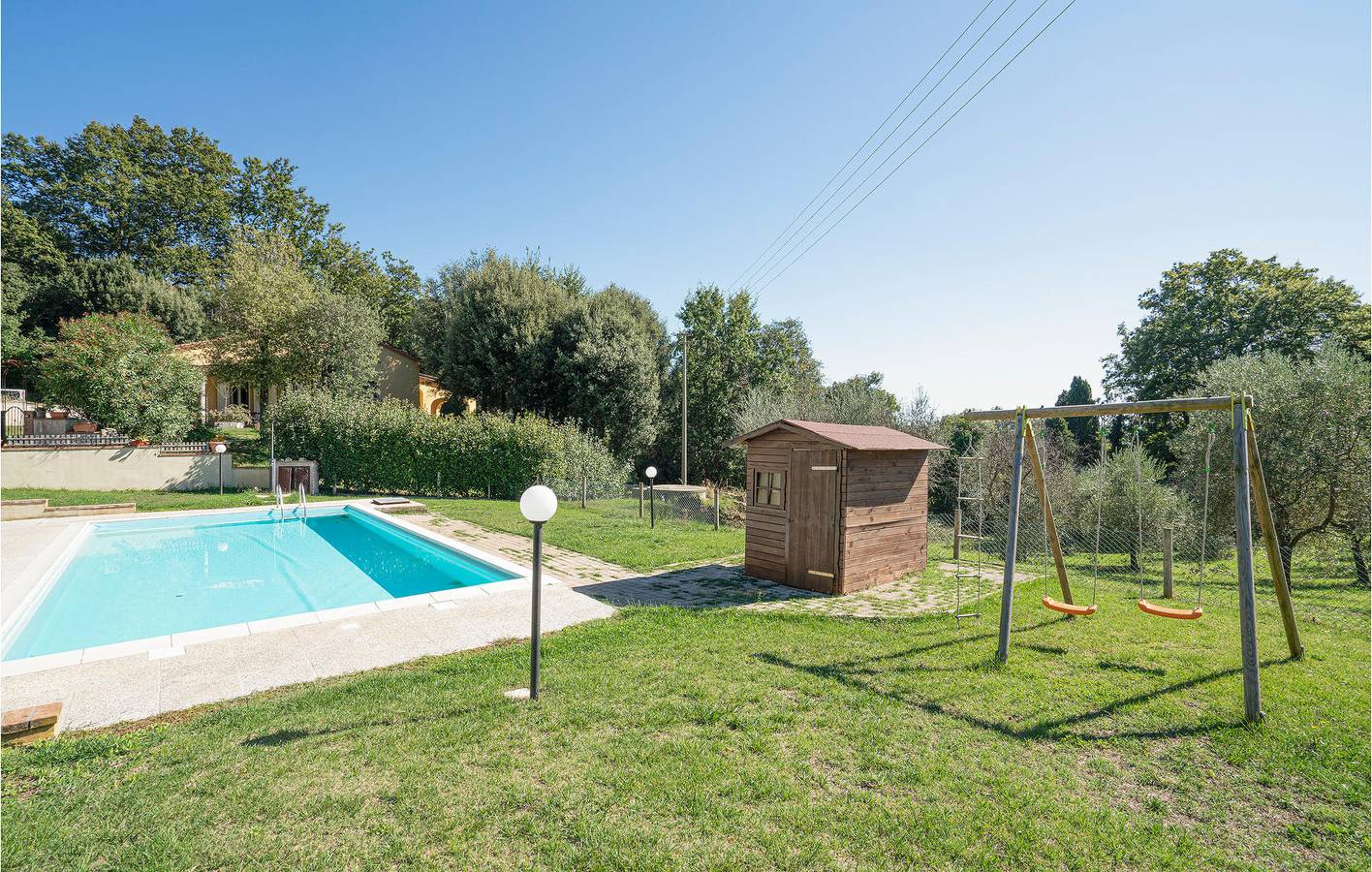 Monteverdi Apartment: Pool, Garten, Küche und Parkplatz in Monteverdi Marittimo, Etruskische Küste