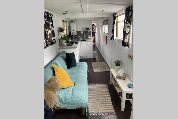 Bateau pour 2 personnes, avec terrasse, animaux acceptés dans Gare de Saint Pancras Eurostar - 3