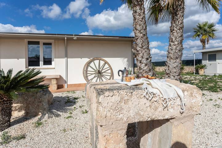 Villa per 18 persone, con giardino a Racale