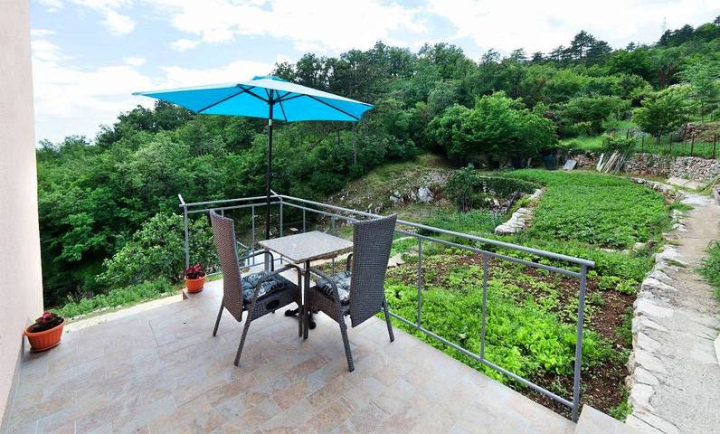Ferienwohnung für 2 Personen, mit Balkon und Terrasse sowie Garten und Ausblick in Mošćenice - 3