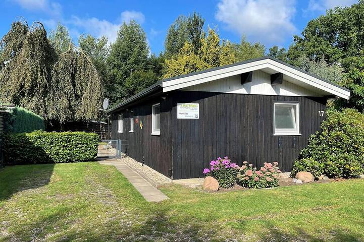 Ferienhaus für 7 Personen, mit Terrasse und Garten - 1